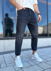 Ανδρικά μοντέρνα μαύρα boyfriend τζιν με minimal σχεδιασμό A02-1