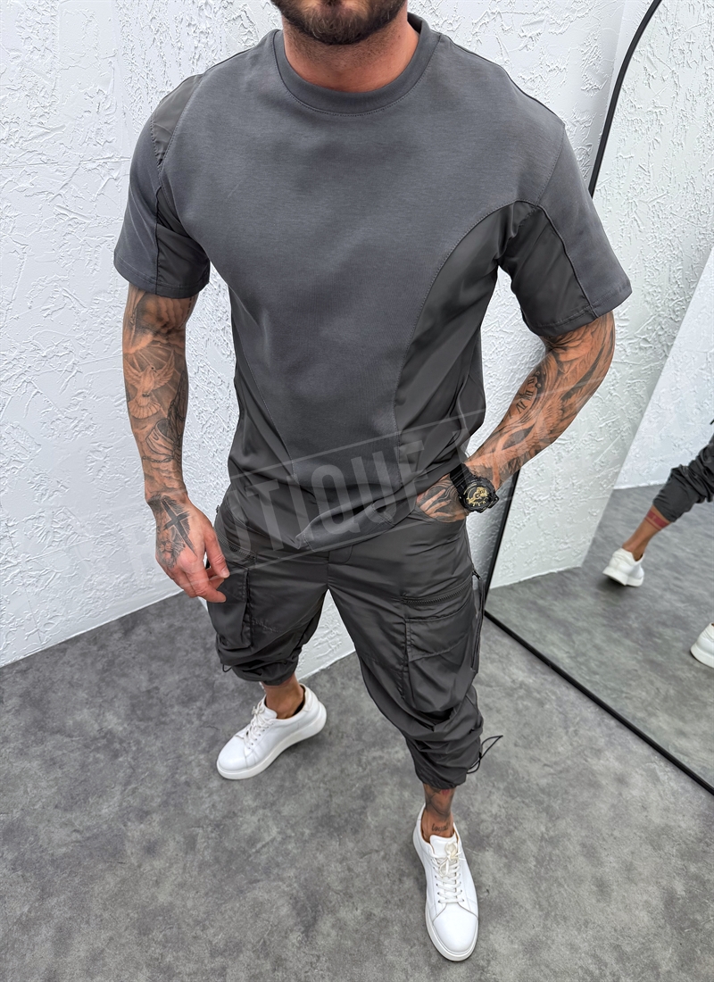 Ανδρικό γκρι αθλητικό σετ – t-shirt και cargo παντελόνι από ύφασμα και αντιανεμικό L26076-2