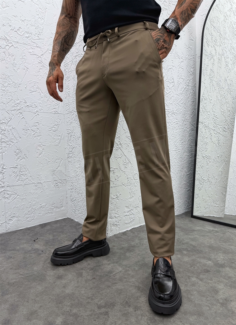 Ανδρικό παντελόνι smart-casual με κορδόνι στη μέση σε καφέ χρώμα P9417-3